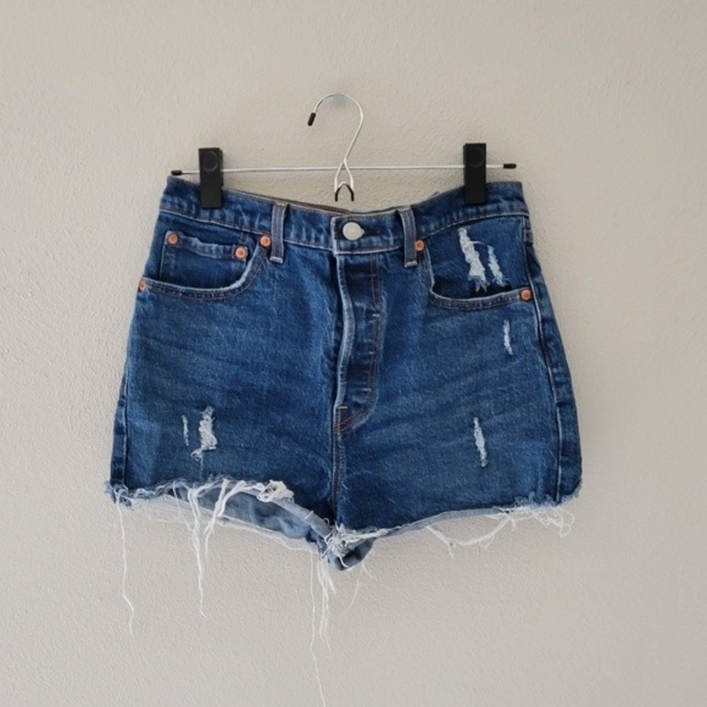 Levi's Ribcage Dark Blue Denim Jean high rise Shorts size 29